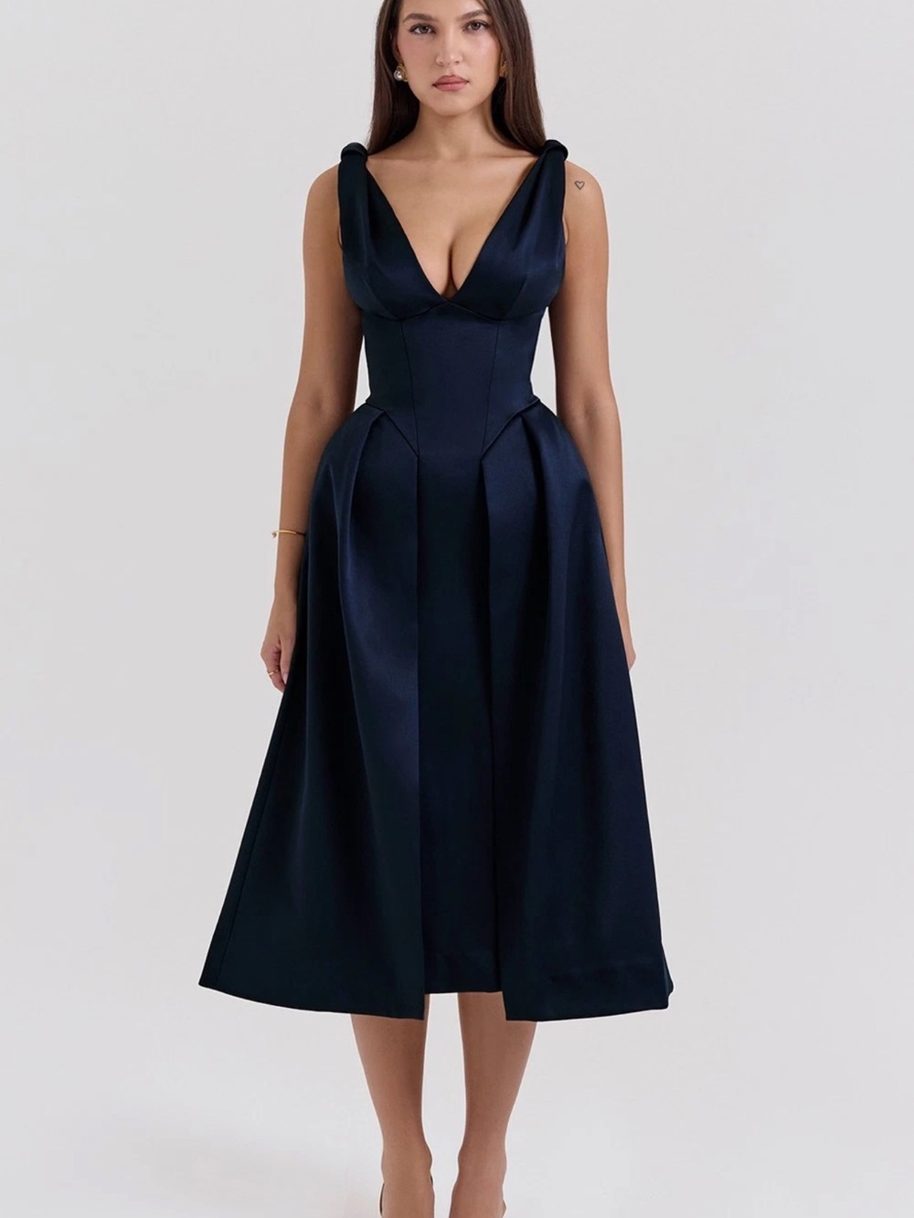 House of CB ‘Paloma’ Midnight Twist Strap Satin Midi Dress NWOT